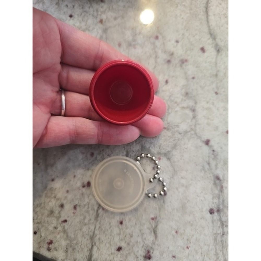 Vintage Tupperware Mini Bowl‎ Keychain 1307-4 RED 1 1/2" - Picture 4 of 4